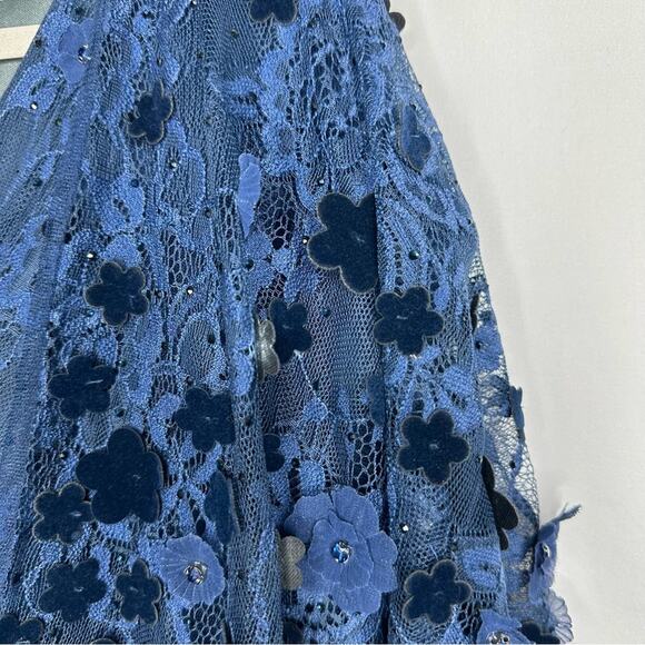 MAC DUGGAL Embellished Floral Gown Navy NWT in Size 6 - Picture 4 of 14